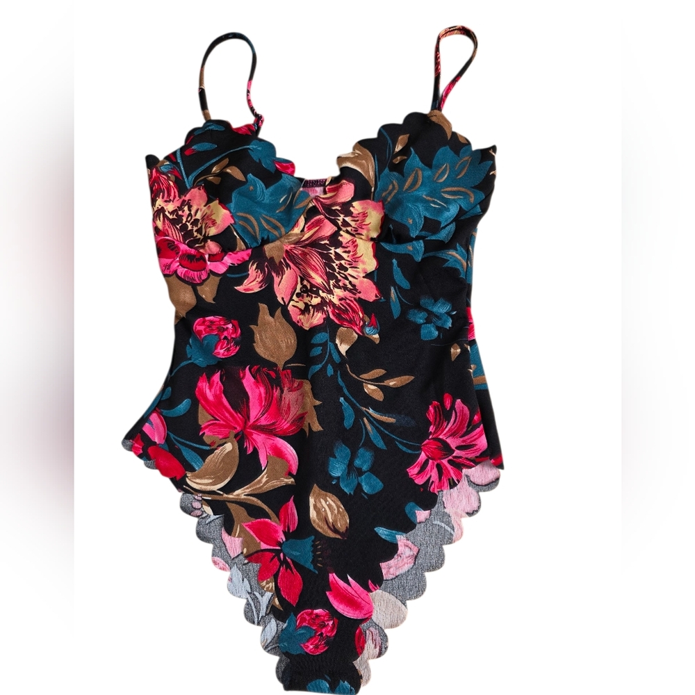 SHEIN Scalloped Floral Print Sleeveless Body Suit Size 4